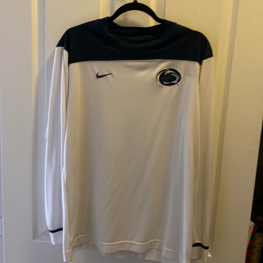 A Nike NCAA Penn State long sleeve air knit tee in navy and white.